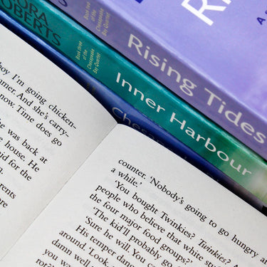Nora Roberts Chesapeake Bay Series 4 Book Set – Sea Swept, Rising Tides, Inner Harbour, Chesapeake Blue | Romance, Fiction, Bestselling Novels